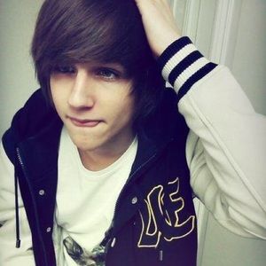 Meet your Posher, Gomez